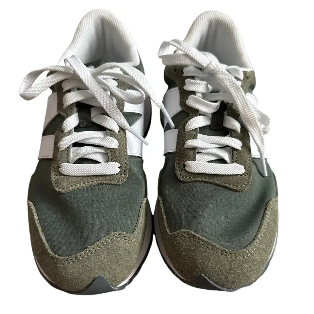 New Balance 237 Retro Lifestyle Sneakers in Dark Olivine/White Size 9 (Men 7.5)